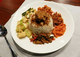 Nasi-Rames-Medan